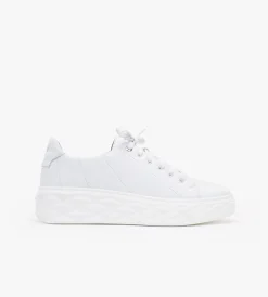 Białe sneakersy damskie