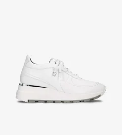 Białe sneakersy damskie