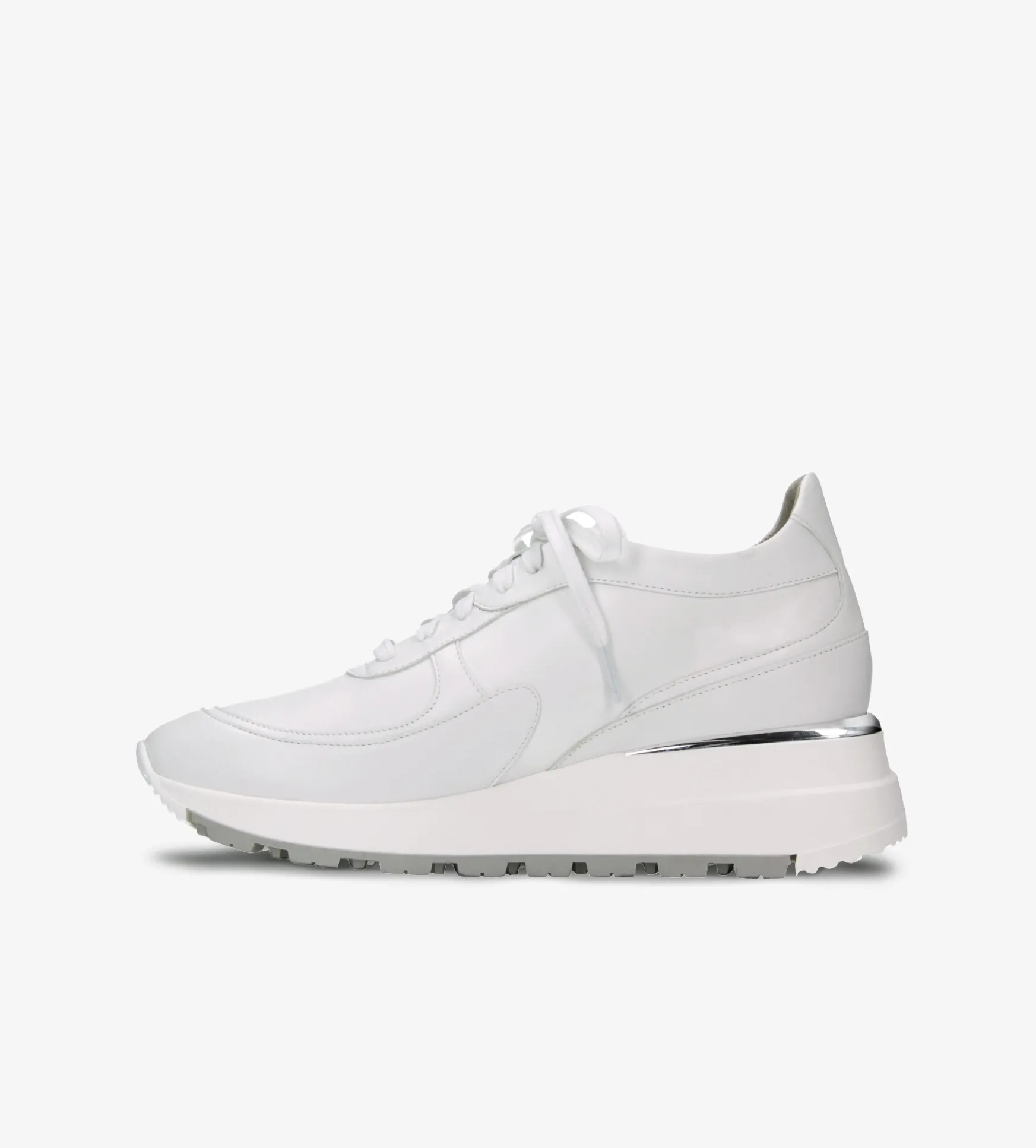 Białe sneakersy damskie