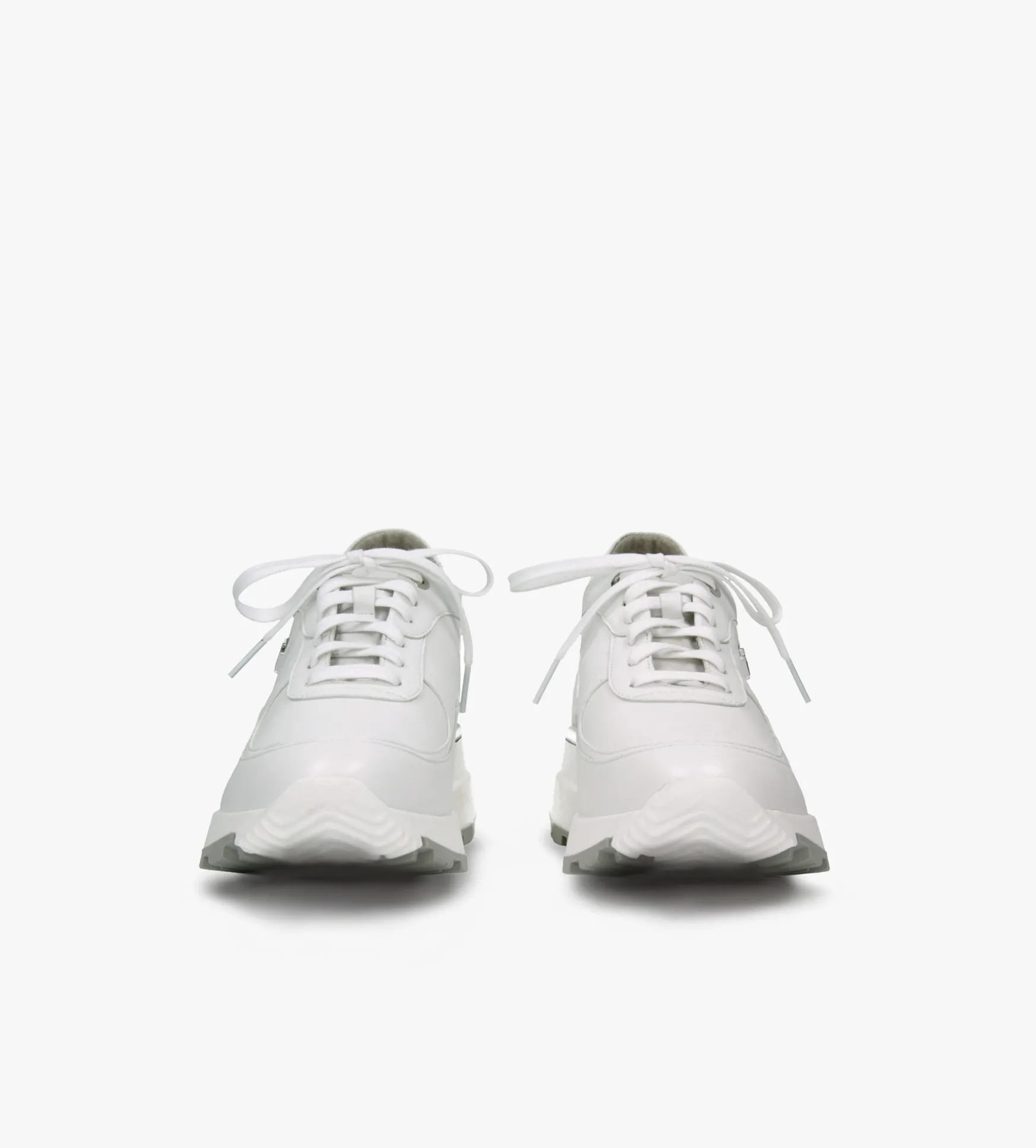 Białe sneakersy damskie