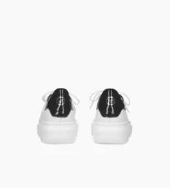 Białe sneakersy damskie