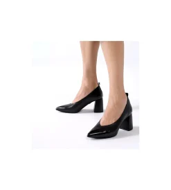 Czarne czółenka damskie
