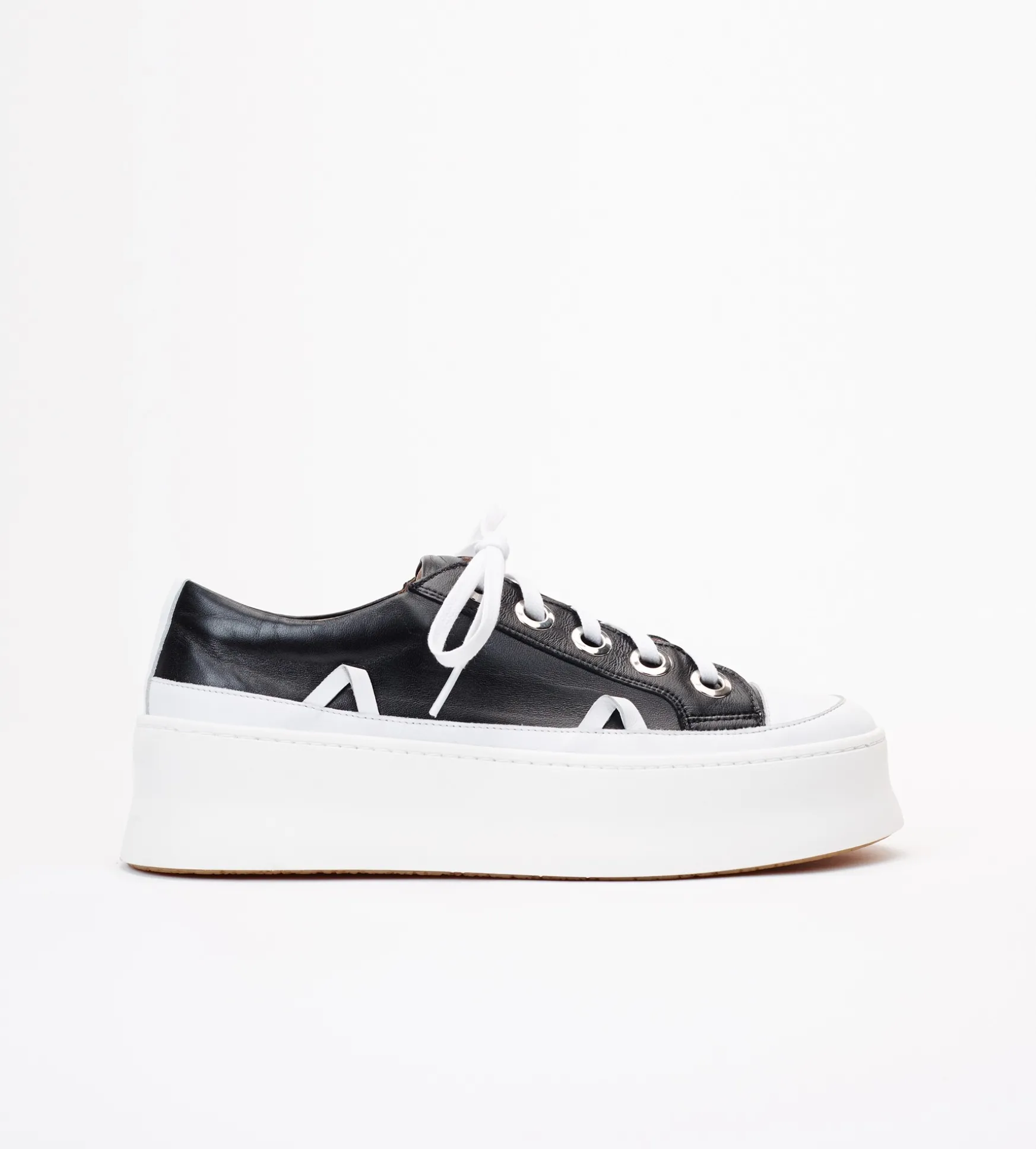 Czarne sneakersy damskie