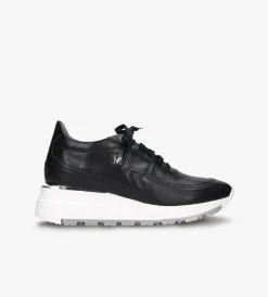Czarne sneakersy damskie