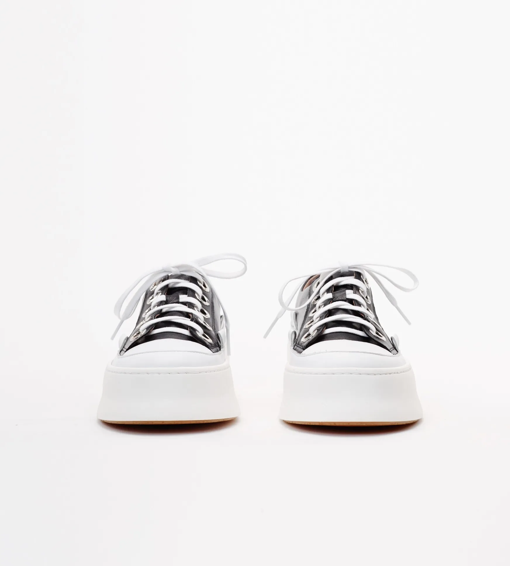 Czarne sneakersy damskie