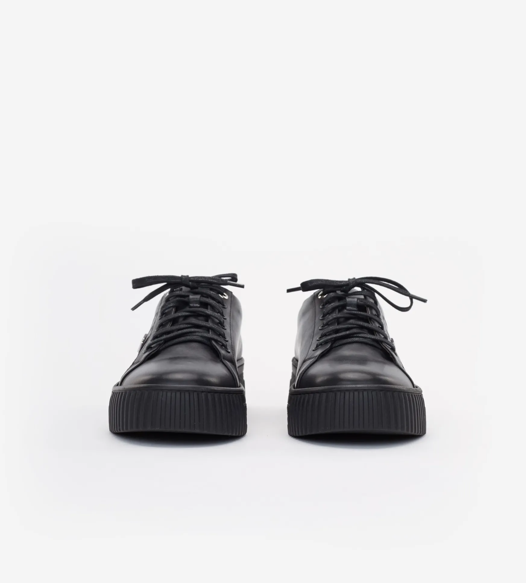 Czarne sneakersy damskie