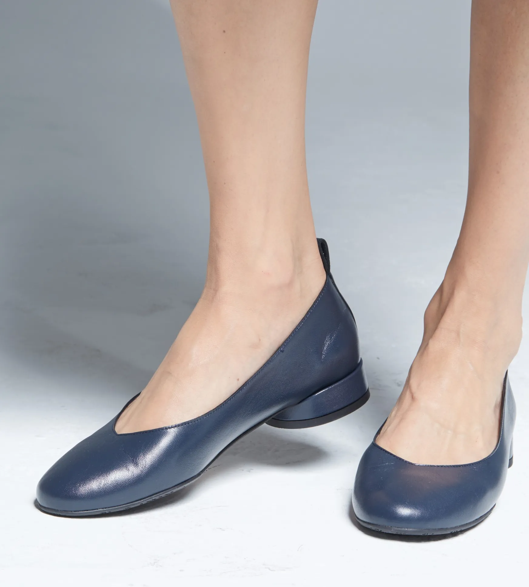 Granatowe baleriny damskie